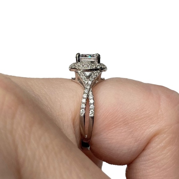 Sterling 925 Silver Round CZ & .10 Ct Diamond Accent Engagement Promise Ring 8 - Picture 5 of 13